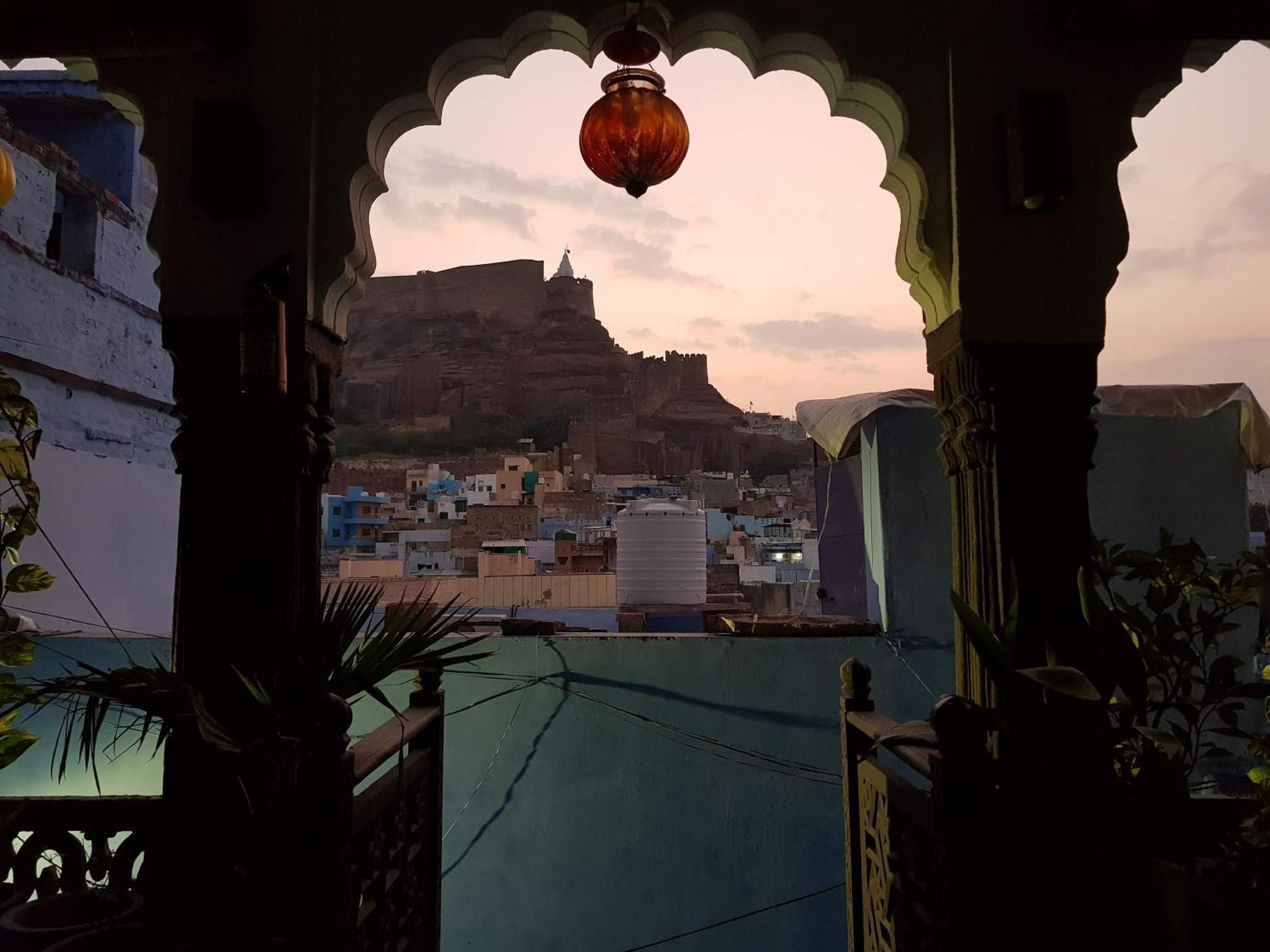 Castle View Haveli Hotel จ๊อดปูร์ ภายนอก รูปภาพ