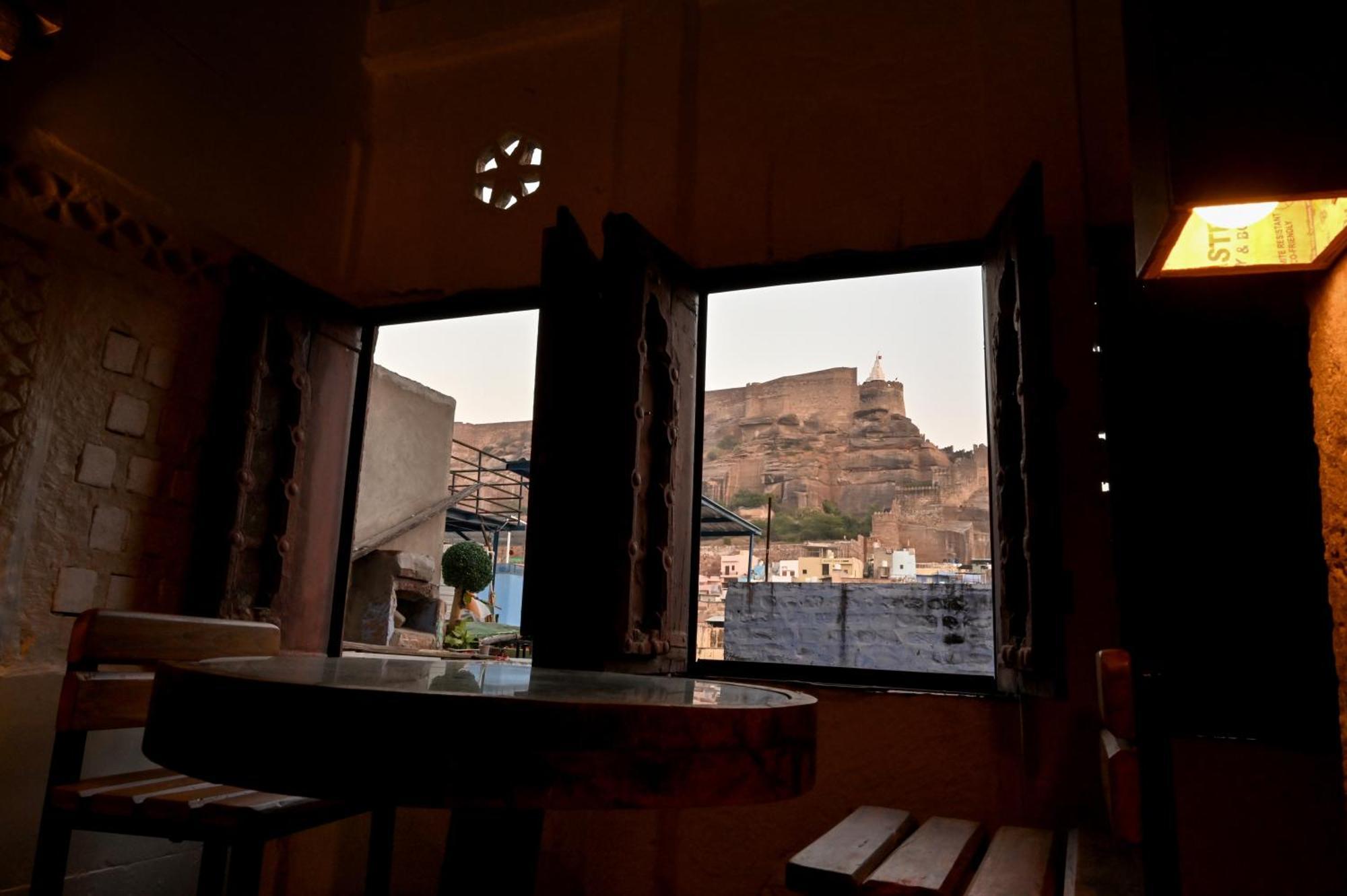 Castle View Haveli Hotel จ๊อดปูร์ ภายนอก รูปภาพ