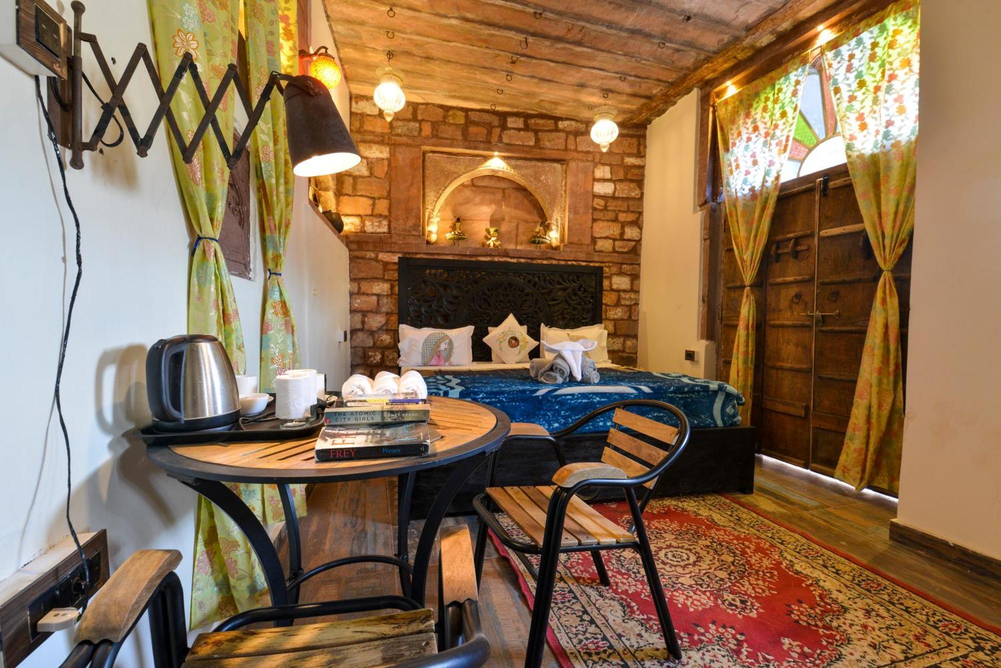 Castle View Haveli Hotel จ๊อดปูร์ ภายนอก รูปภาพ