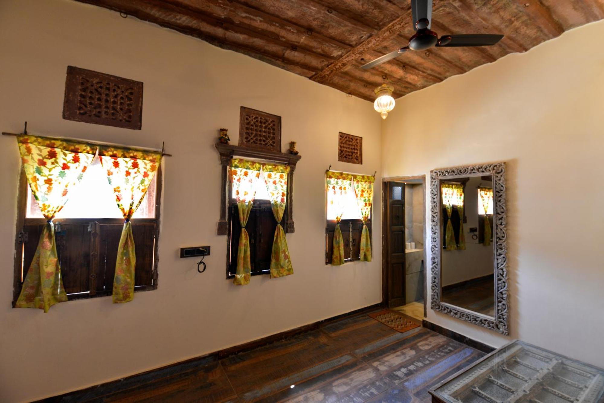 Castle View Haveli Hotel จ๊อดปูร์ ภายนอก รูปภาพ